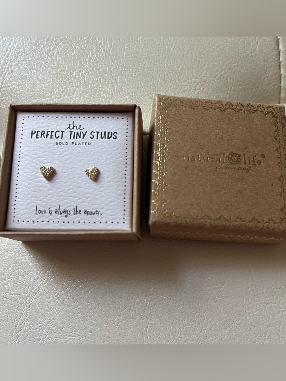 Natural Life Perfect Tiny Stud Heart Earrings